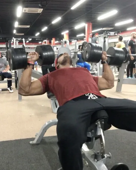 Marcos Feliz entrenando en 2017 — Una variante para trabajar pectoral